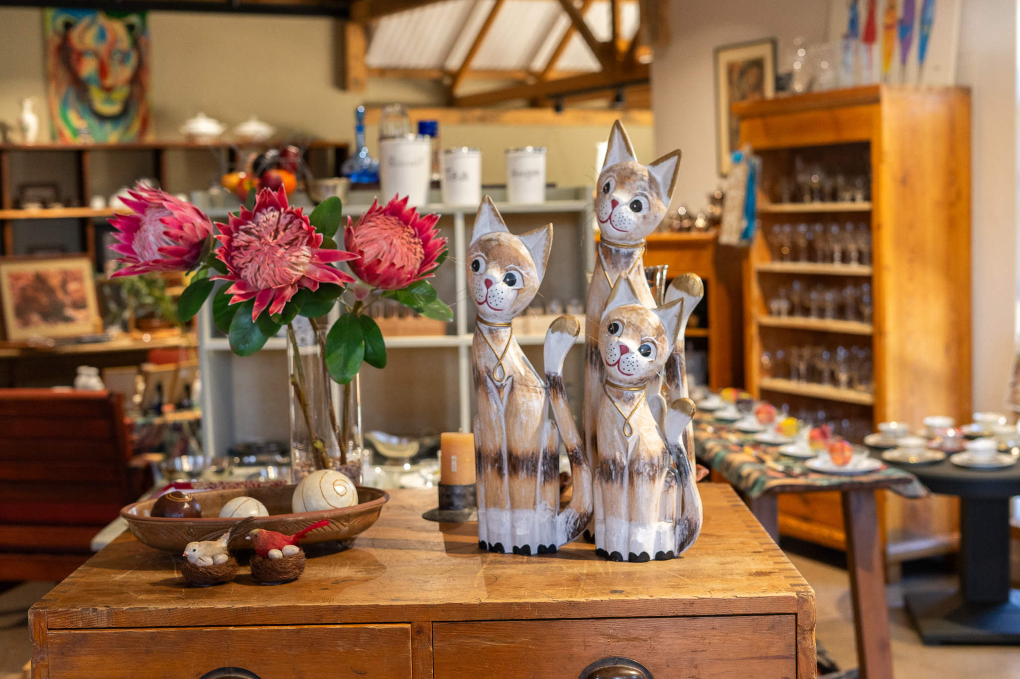 Handcrafted Cat Family Sculpture Set